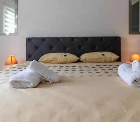 Ba Apartment *