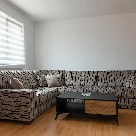 Ba Apartment *